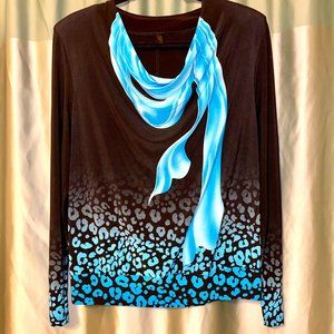 Blouse black with blue bow and leopard print, size M-L.